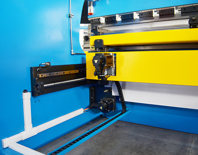 Machine de pliage de feuilles de frein de presse hybride Fabricant
