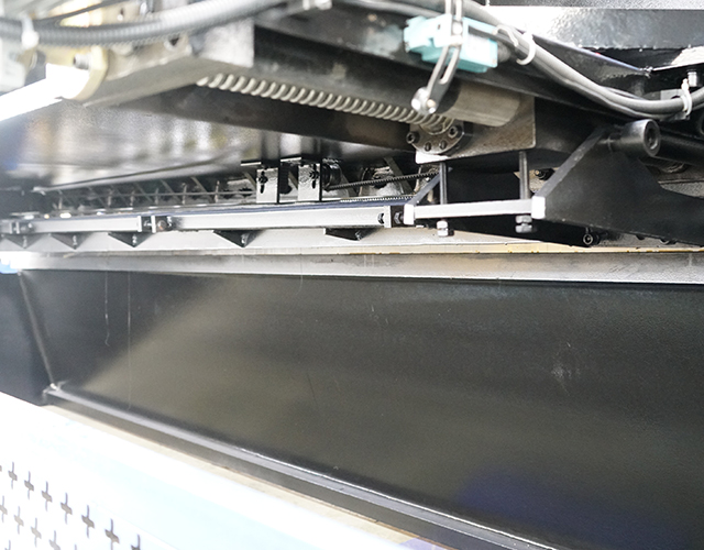 Machine de cisaillement de la guillotine hydraulique de 4x4000mm CNC pour la coupe en acier inoxydable